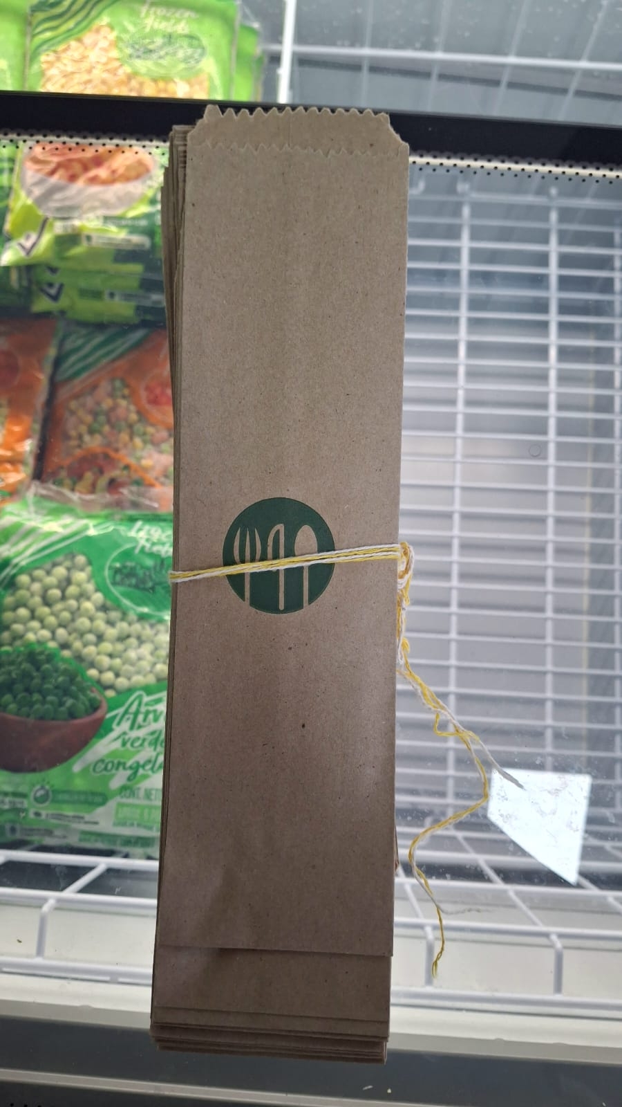 BOLSA PAPEL PORTA CUBIERTOS X 100 UND