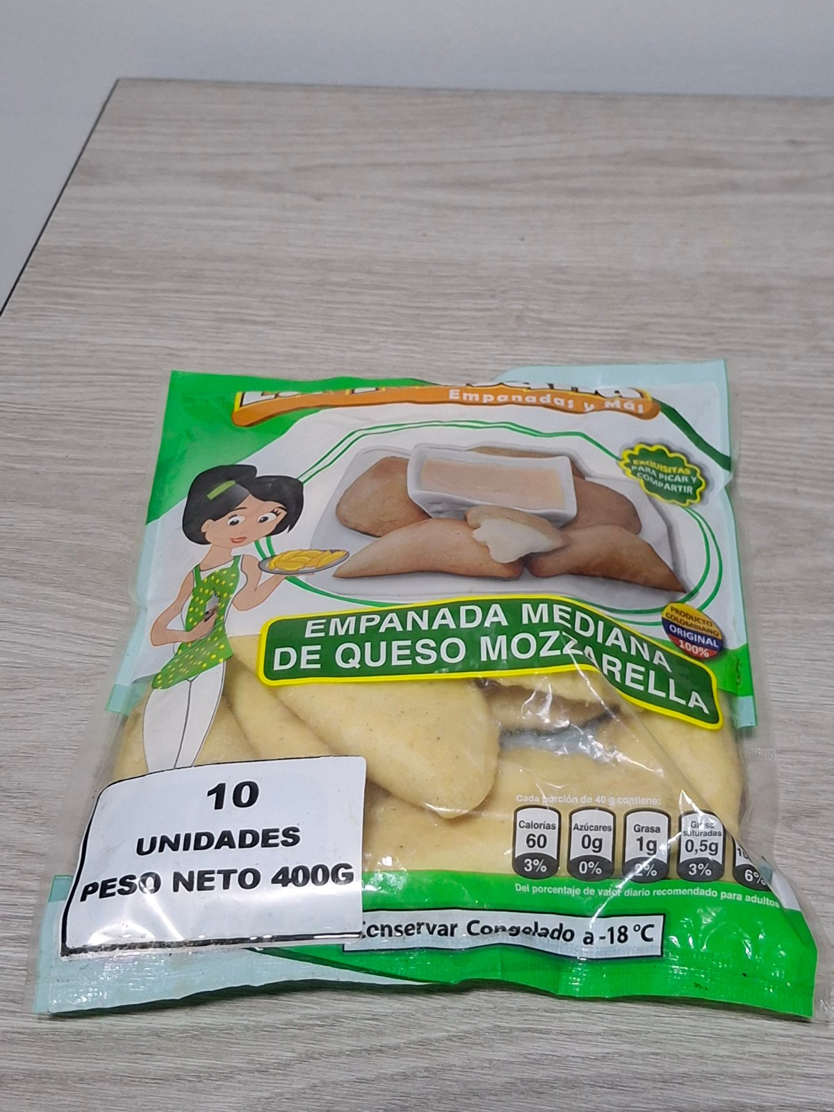 EMPANADA DE QUESO X 10 UND